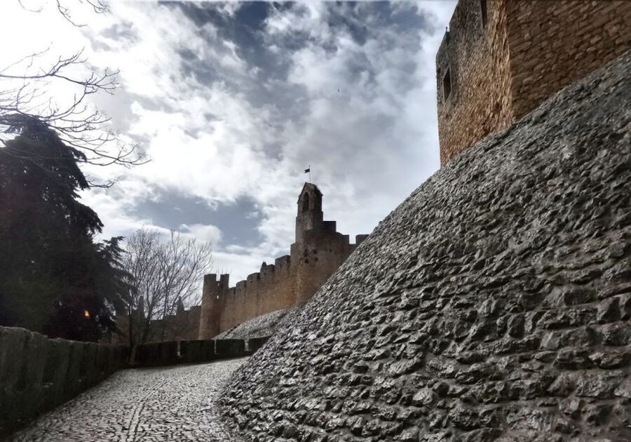 Lisbon: Tomar, Batalha, and Alcobaça Monasteries Tour - Should You Book This Lisbon UNESCO Day Trip?
