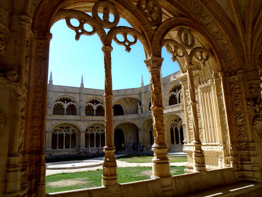 Lisbon Tour: Cristo Rei, Belem, São Jorge Castle, 360°View. - Price and value: what $147 buys, and what you’ll pay separately
