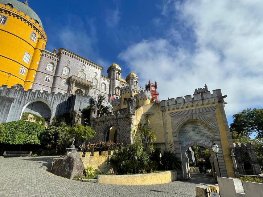 Lisbon: Tour to Sintra, Cabo da Roca and Cascais - Cabo da Roca: the westernmost cliffs of continental Europe