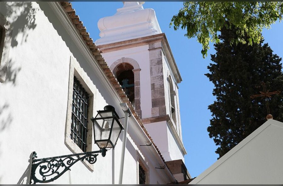 Lisbon: Tower of Saint George’s Castle Church Ticket & Drink - Climbing the Torre da Igreja: 50 Steps to the Highest Bell Tower Views
