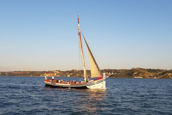 Lisbon Traditional Boats - Guided Sightseeing Cruise - Belém Tower (Torre de São Vicente): seeing a Manueline icon from the Tagus