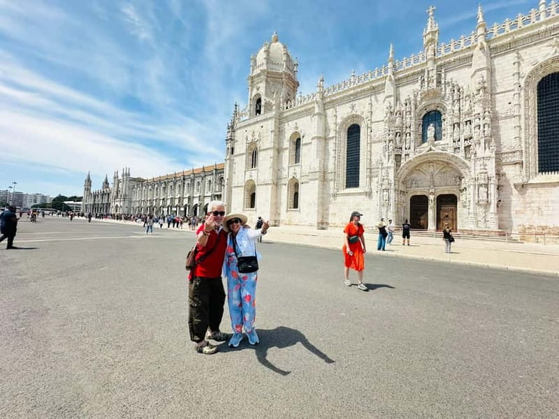Lisbon Tuk Tuk Tour 1 Hour 30 Min - Stop 7-8: Alfama with a story you can actually place