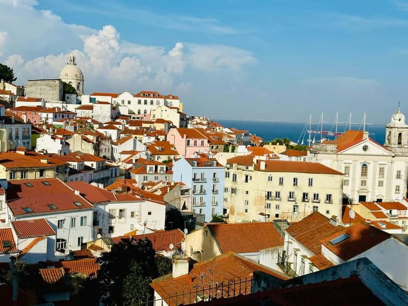 Lisbon Tuk Tuk Tour 1 Hour 30 Min - Stop 11: Time Out Market break—small reset, real convenience