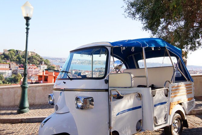 Lisbon Tuk Tuk Tour – 1-Hour Old Town Experience - Lisbon Cathedral and Alfama: oldest faith and the maze of old streets