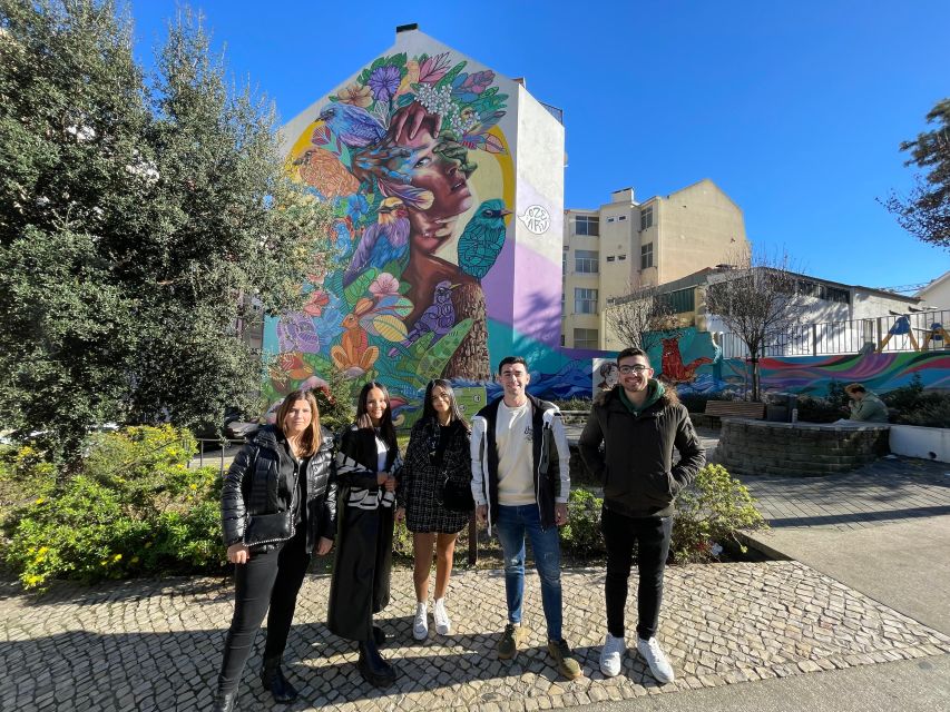 Lisbon: Tuk Tuk with hotel pick up and the best of old city - Key highlights to look for