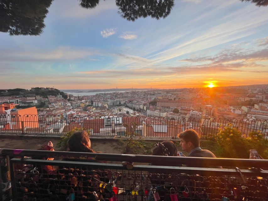 Lisbon: Tuk Tuk with hotel pick up and the best of old city - The Snack Plan: One Included Bite That Feeds Your Next Stop
