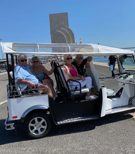 Lisbon TukTuk Tour - Smooth & Fun - Best Instagram Spots - Earthquake scars: seeing Carmo ruins and the rebuilt downtown plan