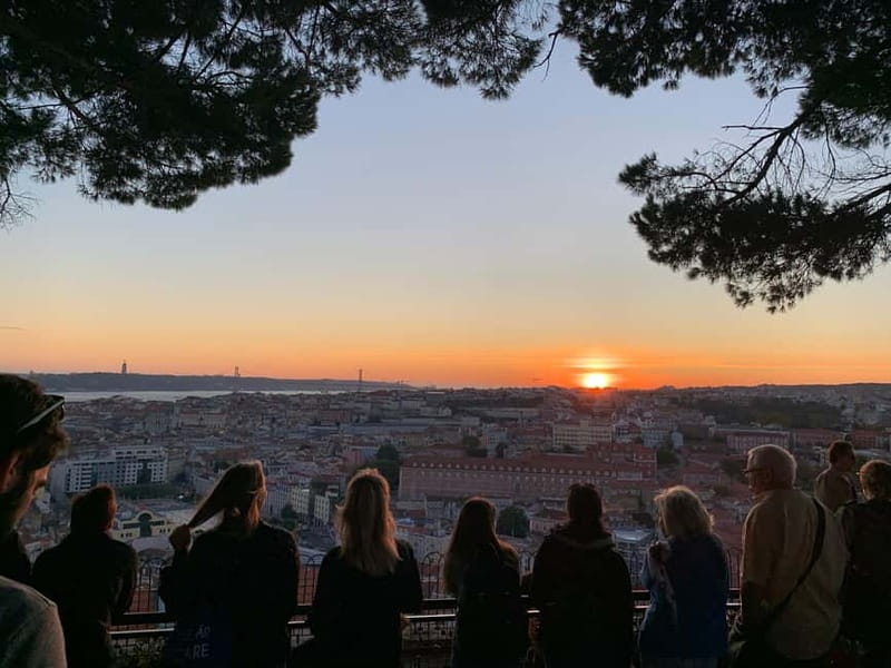 Lisbon TukTuk Tour - Smooth & Fun - Best Instagram Spots - Lady of the Hill viewpoint: the Instagram moment that also makes sense