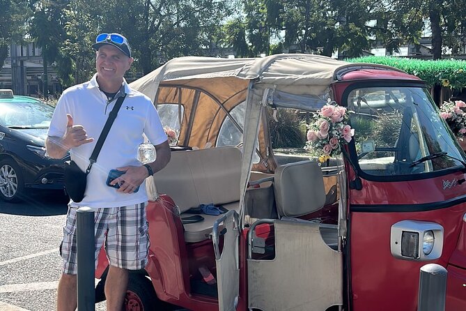 Lisbon Tuktuk Tour With Pickup - Pickup and route logistics: from Hard Rock Cafe to Time Out Market
