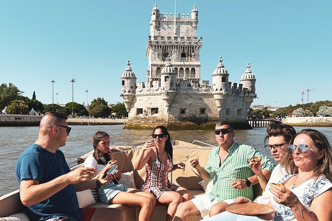 Lisbon – Vinho Verde Wine Premium Boat Experience - Arco da Rua Augusta and Lisbon’s riverside square: Portugal’s showpiece streetscape