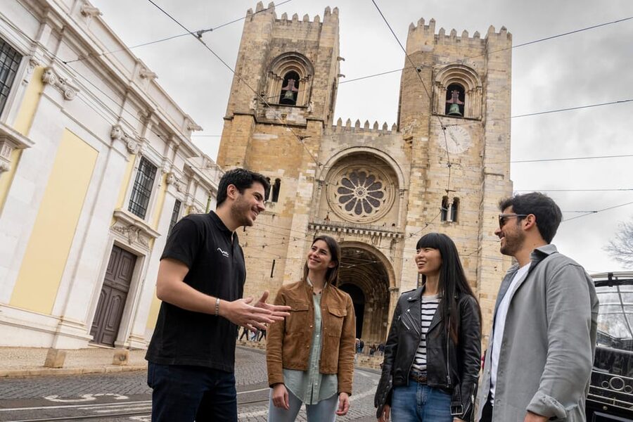 Lisbon: Walking Tour, Belém Neighborhood, Tram and Boat Ride - Pastel de Belém: The Sweet Stop That Actually Makes Sense