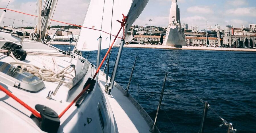 Lisbon: Yacht Sailing Tour With Portuguese Wine and History - Key things you’ll like on this Lisbon yacht tour