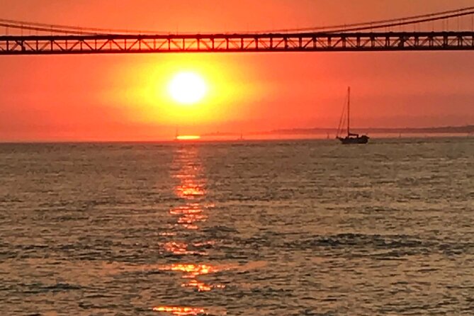 LUXURY Catamaran Sunset and Wine cruise - Why This Lisbon Sunset Cruise Feels Better Than Land Sightseeing