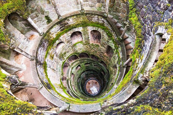 Medieval Vila de Sintra Tour from Lisbon in Mercedes de Luxo - A Tour That Explains, Then Lets You Explore