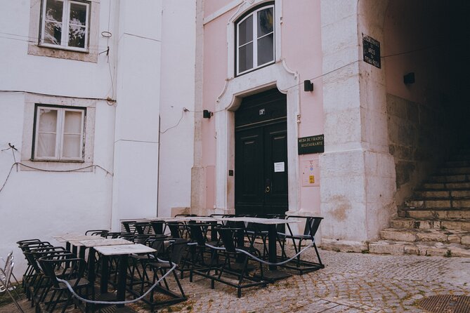 Mesa de Frades Dinner in Lisbon Fado Show Portuguese Live Music - Price and value: is $72.25 worth it?