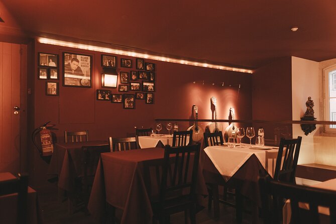 Mesa de Frades Dinner in Lisbon Fado Show Portuguese Live Music - Should you book Mesa de Frades?