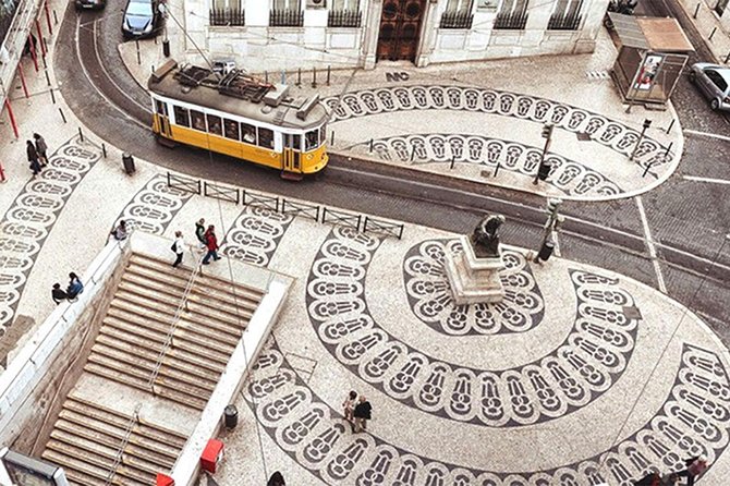 Mini Tour LISBOA (half day) - Around-the-route moments: Restauradores and the Cathedral