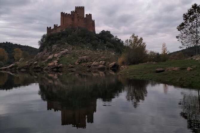 Monsanto (TV's Game of Thrones) Full Day Private Tour from Lisbon - Castelo de Monsanto: The Hilltop Walk and the Show’s Biggest Moments