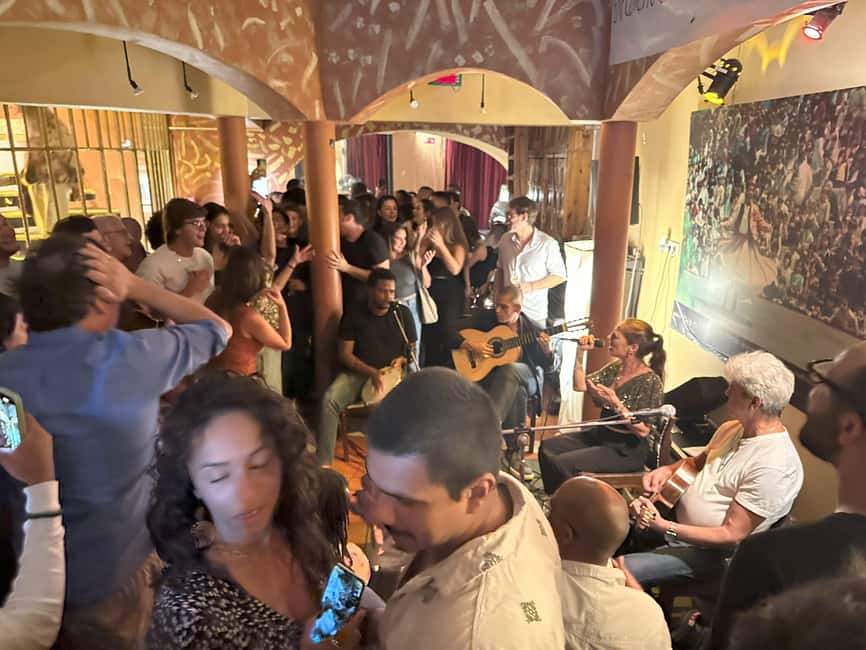 Multicultural Lisbon: Hidden Stories, Art, Food & Live Music - Castelo and Espírito Santo: dinner stop, with snacks and real decisions