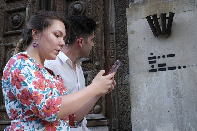 Mysteries of Alfama: Lisbon Exploration Game and Tour - The tech reality: offline play, geo glitches, and answer-checking