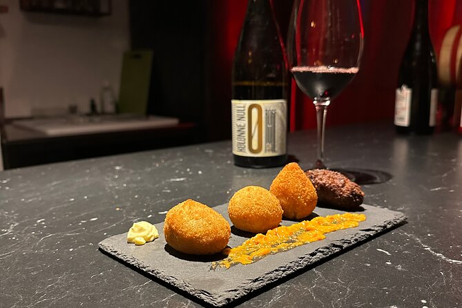 Non-Alcoholic Wine Tasting with an Expert - Snacks and Pacing: A Better Way to Taste Than Sipping Alone