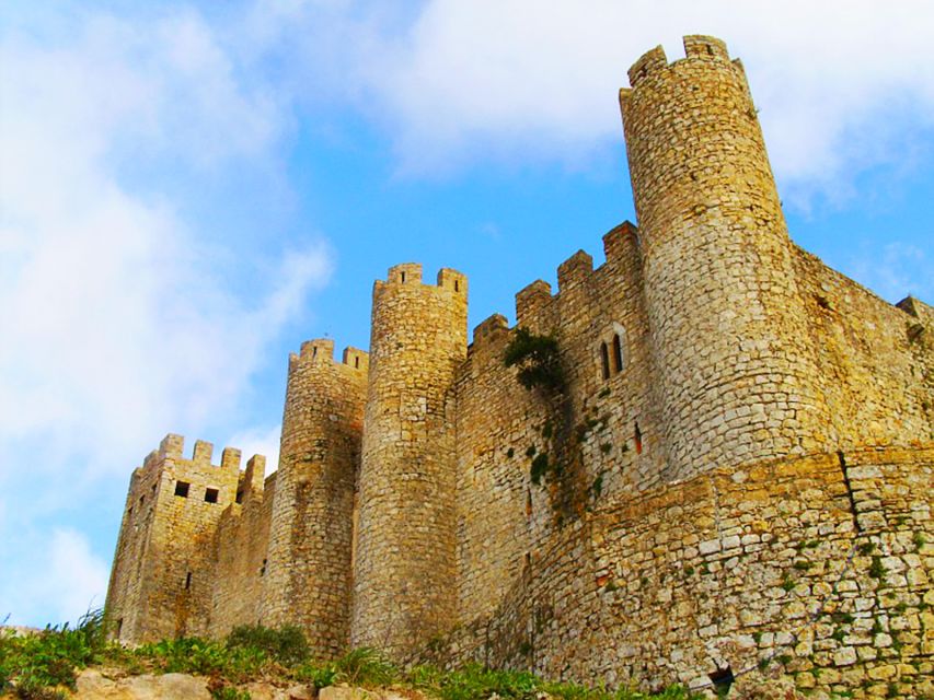 Óbidos, Nazaré & Alcobaça: Private Trip by Car - A Private Car Day That Starts at Hard Rock Cafe Lisboa
