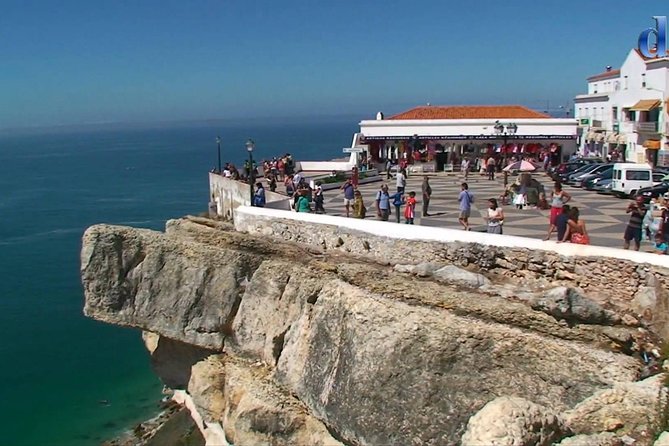 Obidos, Nazare, Full-Day Private Tour - Entering Óbidos: Castle Walls, White Streets, and 2 Hours That Don’t Feel Truncated