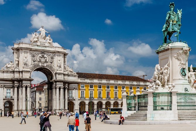Old Town Segway Tour by Sitgo - Stop One: Riverside Avenue and the Lisbon Waterline Feel