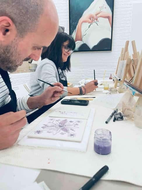 Paint your tile and create your unique piece in an art gallery in Lisbon - Who This Workshop Fits Best (and Who Might Skip)