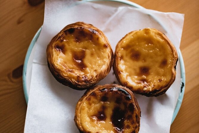 Pastel de Nata Masterclass at a Real Bakery in Downtown Lisbon - The 2-Hour Flow: From History Intro to Warm Tarts in the Oven