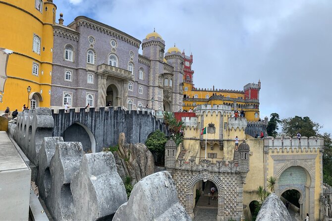 Pena Palace and Villa de Sintra Private Half Day Tour - Packing and Comfort Tips That Actually Matter