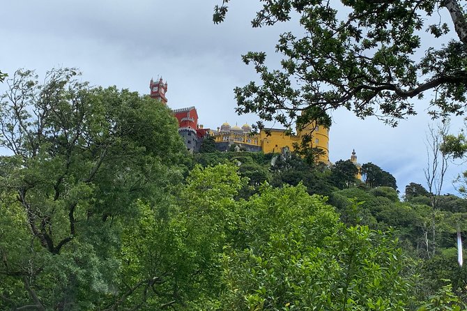 Pena Palace and Villa de Sintra Private Half Day Tour - Getting to Sintra: Pickup, Timings, and Address Checks