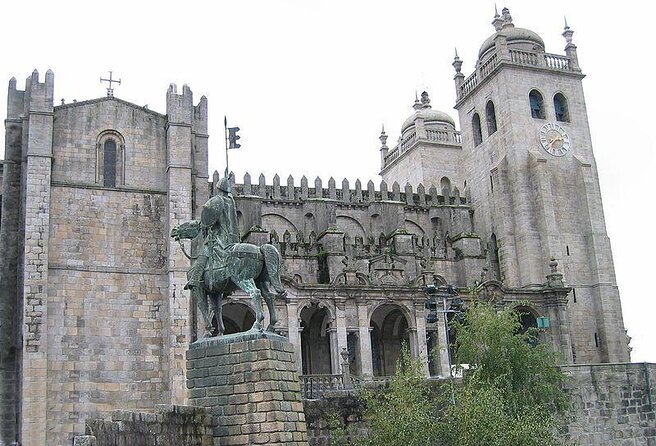 Porto, Aveiro and Costa Nova Private Tour From Lisbon - Key Things You’ll Notice Right Away