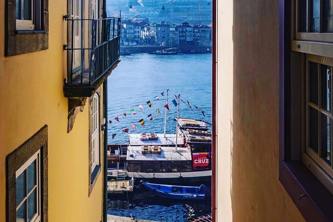 Porto, Aveiro and Costa Nova Private Tour From Lisbon - Miradouro Serra do Pilar: The Viewpoint Stop That Makes the City Click