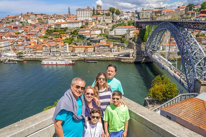 Porto Heritage & Wine: Exclusive Private Day Trip from Lisbon - The Douro River cruise: the hour that makes Porto click