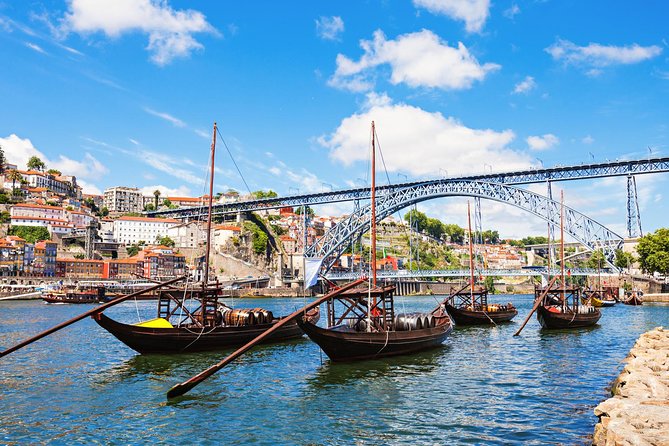 Porto Private Tour from Lisbon with Douro Cruise and Wine Tasting - Vila Nova de Gaia start: the Douro Marina view that sets the stage