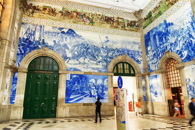 Porto Private Tour from Lisbon with Douro Cruise and Wine Tasting - Dom Luís I and Ribeira: viewpoints, a free lunch window, then the walk begins