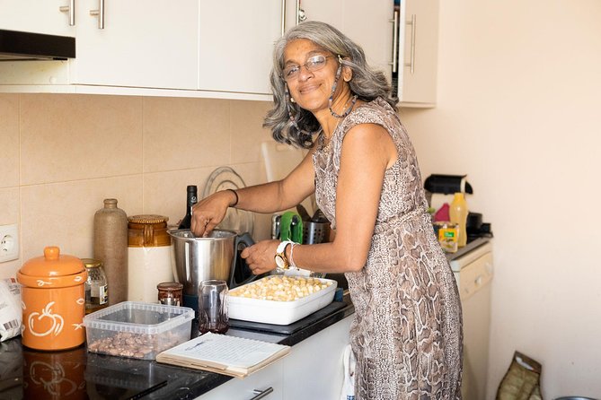 Portuguese Home Dining Experience in Lisbon with a Local, Paula - Getting to Almada: the ferry start that sets the tone