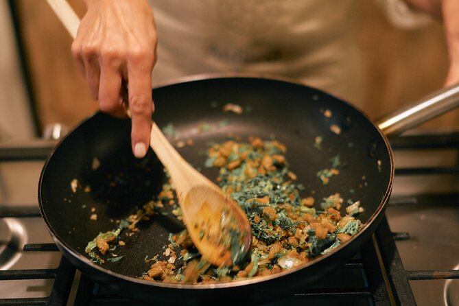 Portuguese Vegetarian Cooking Workshop in Lisbon - Adelaide’s teaching: friendly, practical, and easy to follow