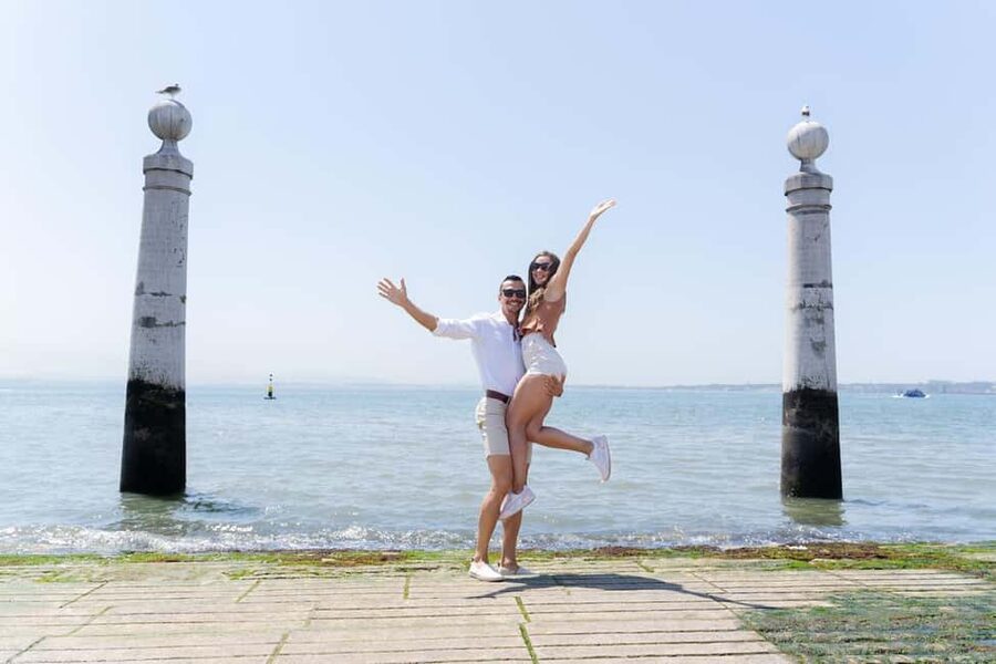 Praça do Comércio: Professional Photoshoot with a Local - Why Praça do Comércio works so well for photos