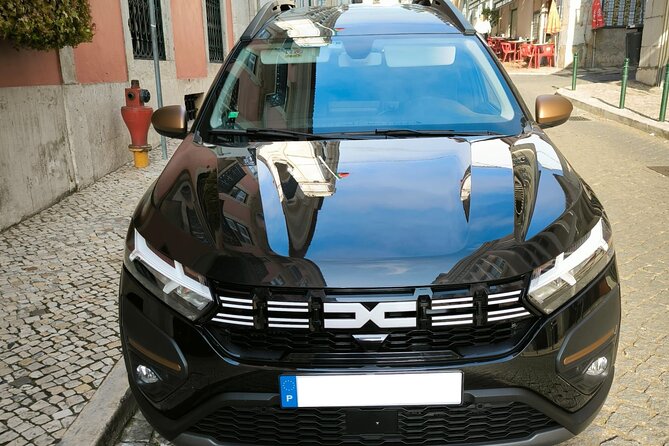 Premium Lisbon Airport Transfer to Lisbon - How pickup timing works when flights run late