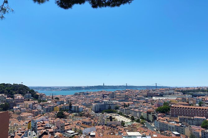 Private 1H30 Tuk Tuk Tour in Lisbon City - Miradouro da Senhora do Monte: top-of-Lisbon views with music vibes