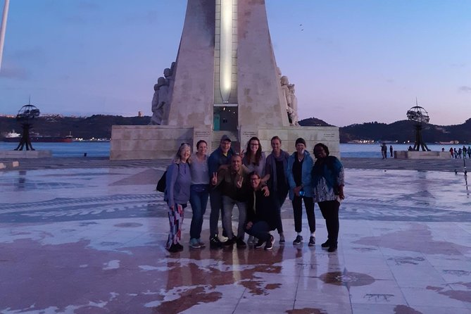 Private 2-Hour Sightseeing Tour in Lisbon - Stop-by-stop: Fatima viewpoints, São Jorge hilltop, and Alfama’s streets