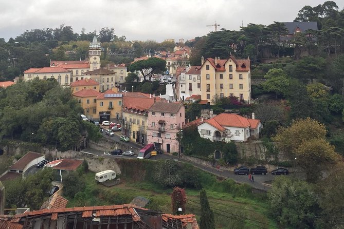 Private 4 hour Sintra Tour - Cascais on the Way Back: 24 Kilometers of Scenic Portugal