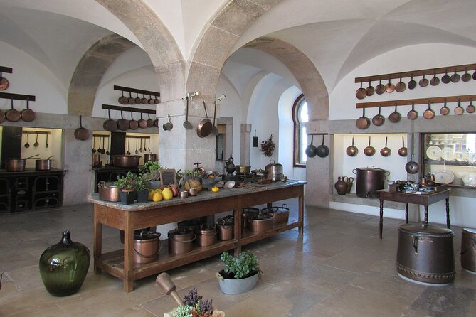 Private 7-day itinerary in Portugal - Fátima and Coimbra in one smooth cultural loop