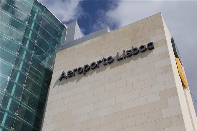 Private Arrival Transfer - Lisbon Airport to Several Destinations in Portugal - Key Points Worth Noting