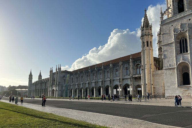 Private Belem tour with tram and the new Quake Museum - A smart 4-hour mix of quake history and Belem icons