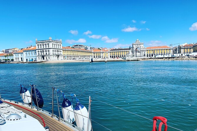PRIVATE BOAT TOUR Lisbon - Palácio Nacional da Ajuda: why this stop feels calmer than the headline sights