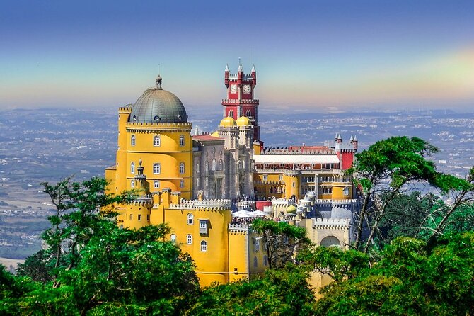 Private Car Tour to Pena Palace and National Park - Private Car Access to Pena and Sintra’s Top Sights