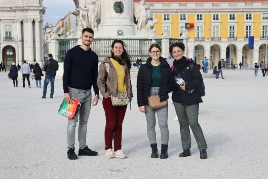 Private Custom Tour with a Local Guide Lisbon - Photo Stops, Viewpoints, and Those Lisbon Passages